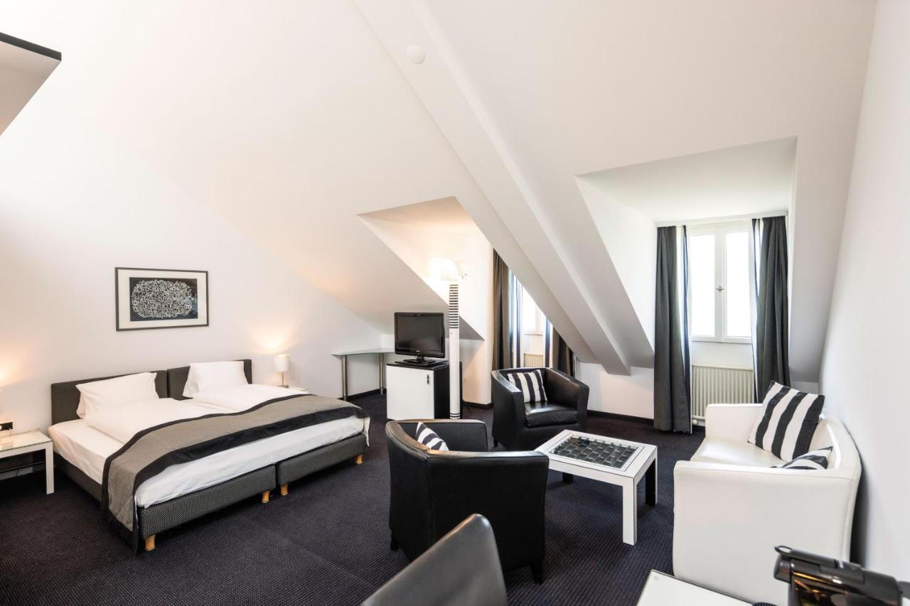 Deluxe Doppel-/Zweibettzimmer mit Seeblick